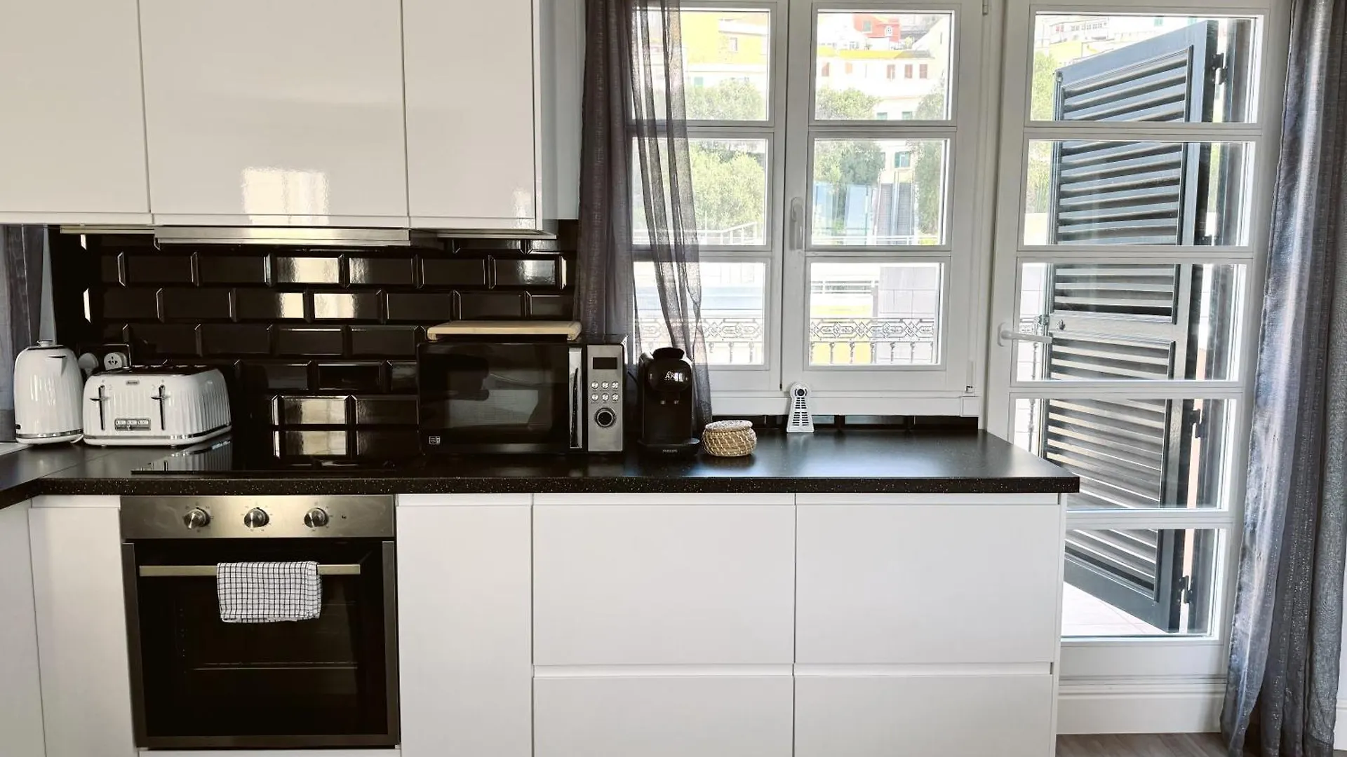 Apartment Luxurious Penthouse Studio With Private Terrace - Grand Central House Gibraltar